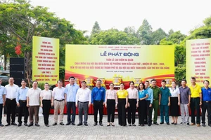 Lễ Phát động tuần lễ cao điểm ra quân chào mừng Đại hội đại biểu Đảng bộ phường Ninh Kiều.