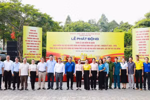 Lễ Phát động tuần lễ cao điểm ra quân chào mừng Đại hội đại biểu Đảng bộ phường Ninh Kiều.