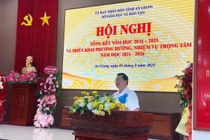 Ông Trần Quang Bảo, Giám đốc Sở GD&ĐT tỉnh An Giang phát biểu tại Hội nghị.