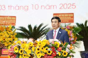 Đại tướng Phan Văn Giang, Ủy viên Bộ Chính trị, Phó Bí thư Quân ủy Trung ương, Bộ trưởng Bộ Quốc phòng phát biểu chỉ đạo Đại hội.