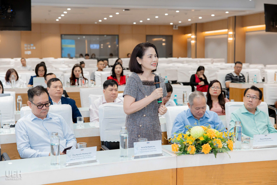 Bà Lê Thị Thanh Lâm - Phó Chủ tịch Hội đồng tư vấn và hỗ trợ khởi nghiệp quốc gia góp ý chương trình. Ảnh: UEH. ba-le-thi-thanh-lam-nguyen-pho-tong-giam-doc-cong-ty-co-phan-saigon-food-chia-se.jpg