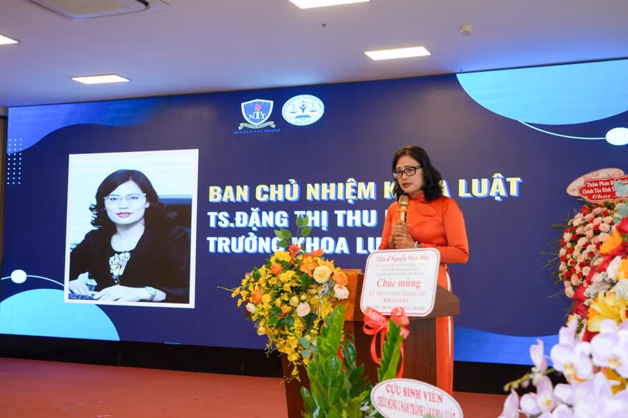 TS. Luật sư Đặng Thị Thu Huyền - Trưởng khoa Luật, Trường Đại học Nguyễn Tất Thành, nguyên Phó Chánh Thanh tra Bộ GD&ĐT. 