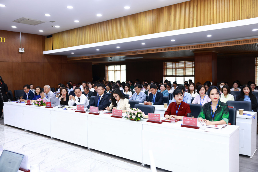 Các diễn giả tham dự hội thảo. Ảnh: HCMULAW. 2025-0825-lumedia-29.jpg