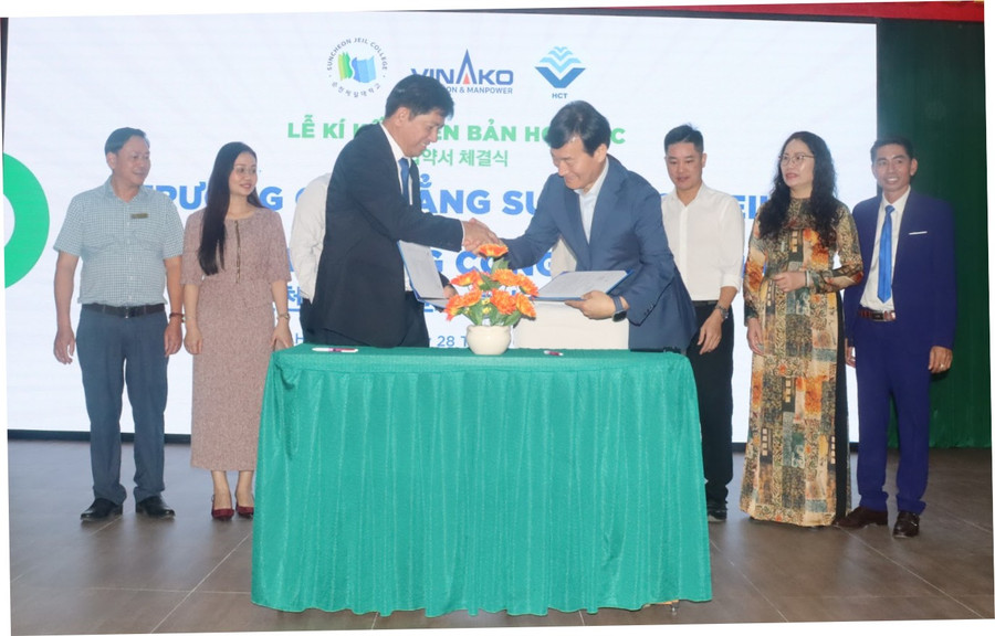 Trường Cao đẳng Công nghệ TPHCM hợp tác cùng Trường Cao đẳng Suncheon Jeil (Hàn Quốc).