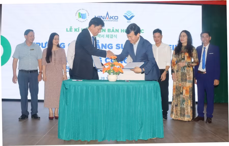 Trường Cao đẳng Công nghệ TPHCM hợp tác cùng Trường Cao đẳng Suncheon Jeil (Hàn Quốc).