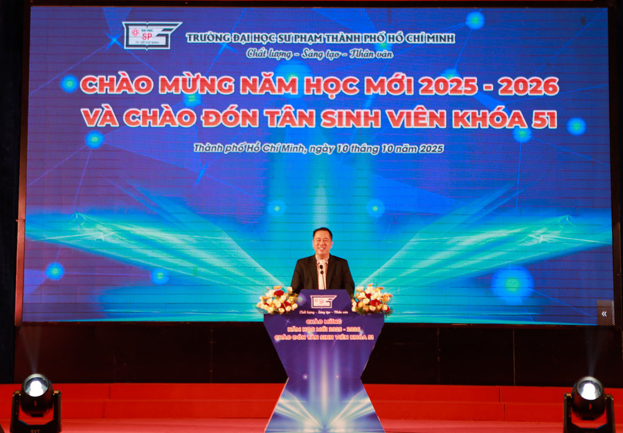GS.TS Huỳnh Văn Sơn - Hiệu trưởng Trường Đại học Sư phạm TPHCM. Ảnh: HCMUE. img-8178.jpg