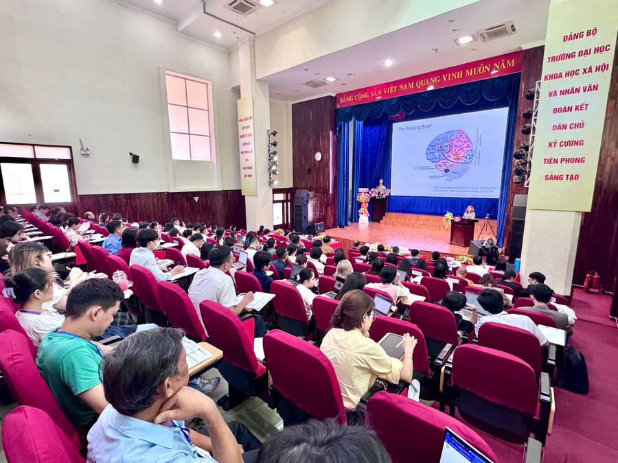 Toàn cảnh hội thảo. Ảnh: Thùy Linh. 06785d44c40e4950101f.jpg