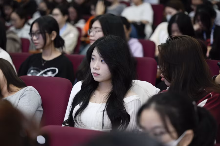 Sinh viên Trường Đại học Mở TPHCM. Ảnh: HCMOU. 