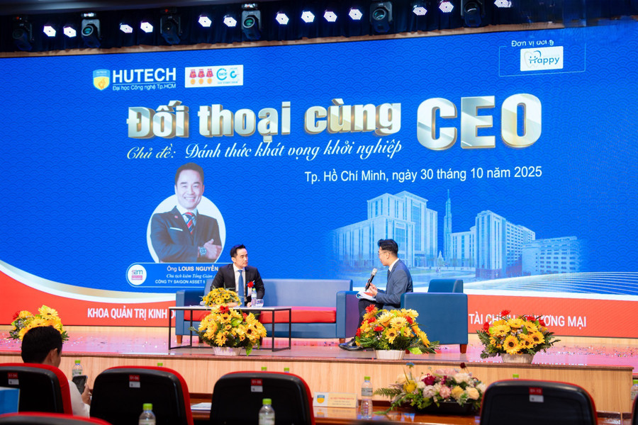 Chương trình Đối thoại cùng CEO, chủ đề: "Đánh thức khát vọng khởi nghiệp". Ảnh: HUTECH. 571680883-1178825191023861-1875337355731097326-n-58.jpg