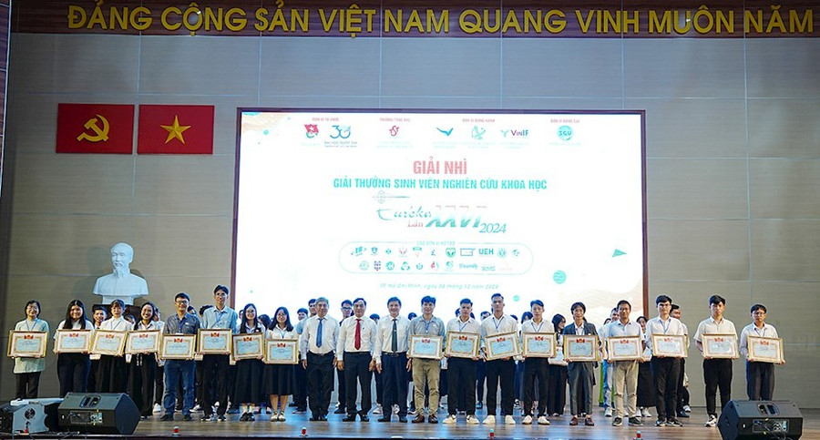 Lễ trao giải Giải thưởng Sinh viên nghiên cứu khoa học Euréka lần thứ 26 năm 2026. Ảnh: Trung tâm phát triển Khoa học và Công nghệ trẻ. 