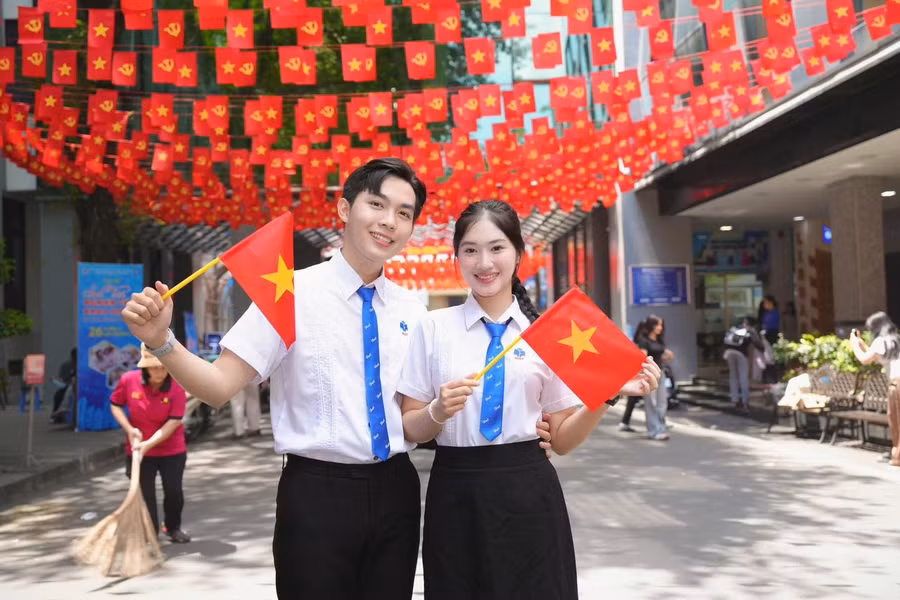 Sinh viên có thể được nghỉ 4 ngày liên tiếp trong dịp lễ Quốc khánh 2/9. Ảnh: HUIT. 