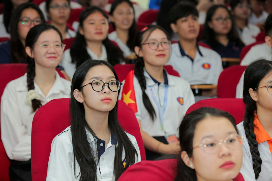 Sinh viên Trường Đại học Khoa học Xã hội và Nhân văn (Đại học Quốc gia TPHCM) trong buổi lễ khai giảng. Ảnh: HCMUSSH. 