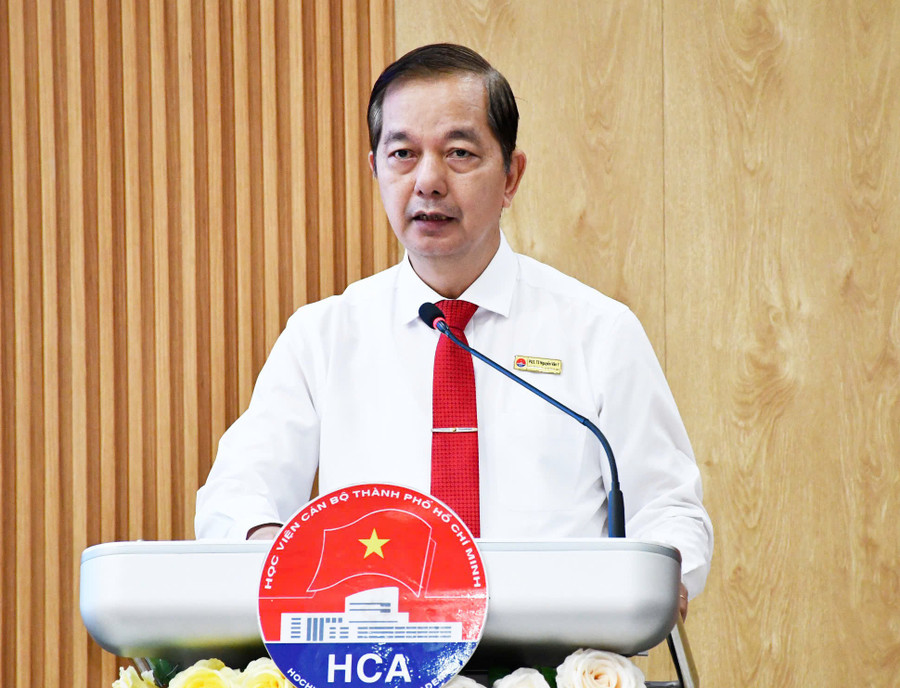 PGS.TS Nguyễn Văn Y - Giám đốc Học viện Cán bộ TPHCM. Ảnh: T.N. 