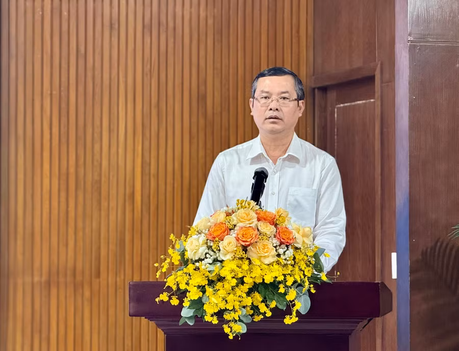 Thứ trưởng Bộ GD&ĐT Nguyễn Văn Phúc tại Hội nghị sơ kết triển khai Chương trình tăng cường kiểm soát và nâng cao chất lượng đào tạo cử nhân luật. Ảnh: Thùy Linh. 