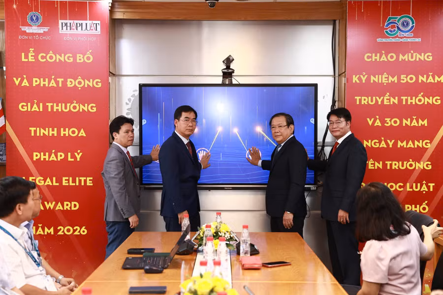 Ra mắt Giải thưởng "Tinh hoa Pháp lý - Legal Elite Award 2026". Ảnh: HCMULAW. 
