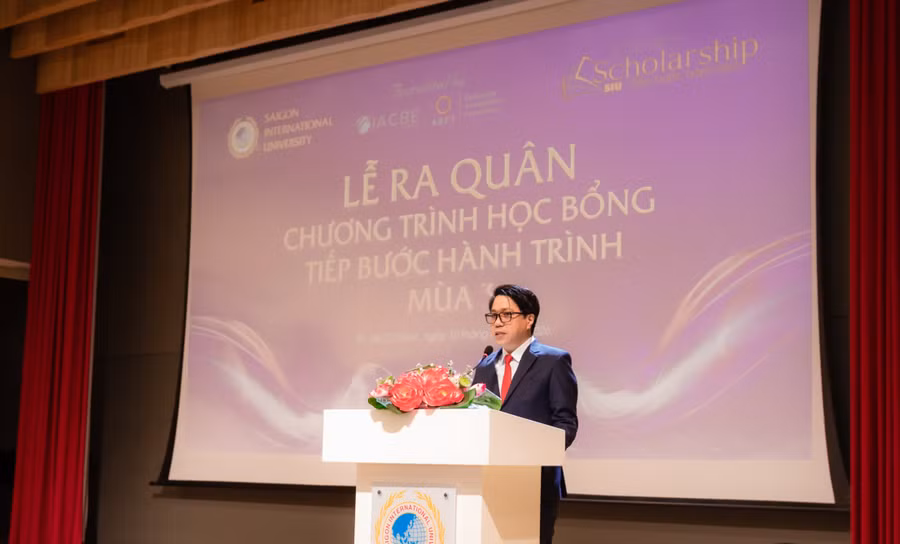 ths-cao-quang-tu-truong-phong-tuyen-sinh-va-cong-tac-sinh-vien-truong-dai-hoc-quoc-te-sai-gon.jpg