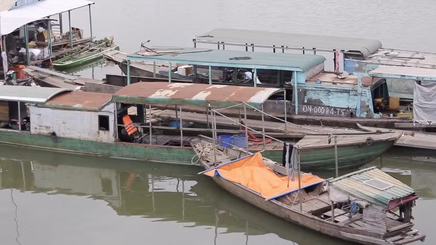 Một góc làng chài hồ Trị An. Ảnh: Phương Thy.