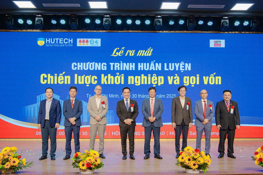 Trường Đại học Công nghệ TPHCM ra mắt chương trình huấn luyện "Chiến lược khởi nghiệp và gọi vốn". Ảnh: HUTECH.