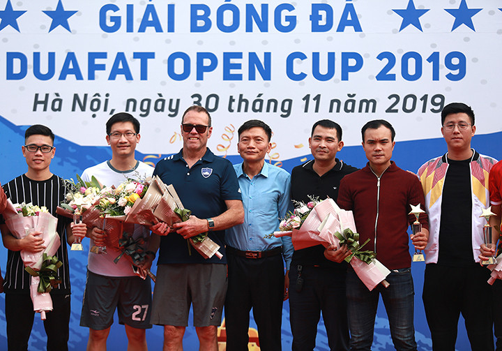 Theo đại diện BTC, vòng đấu tới sẽ có sự tham dự tranh tài của những cái tên gây chú ý như danh thủ Thành Lương, ca sĩ Bằng Kiều.