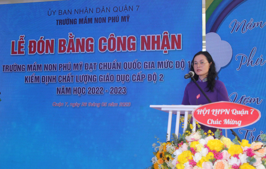 Bà Lê Thụy Mỵ Châu phát biểu tại buổi lễ. Bà Lê Thụy Mỵ Châu phát biểu tại buổi lễ.