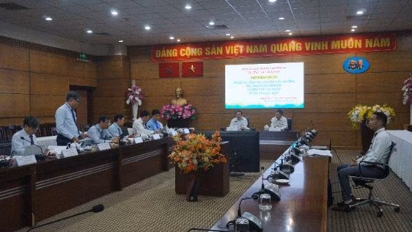 Thi vòng 2 của kỳ thi tuyển chức danh phó hiệu trưởng cho 3 trường THPT tại TPHCM.