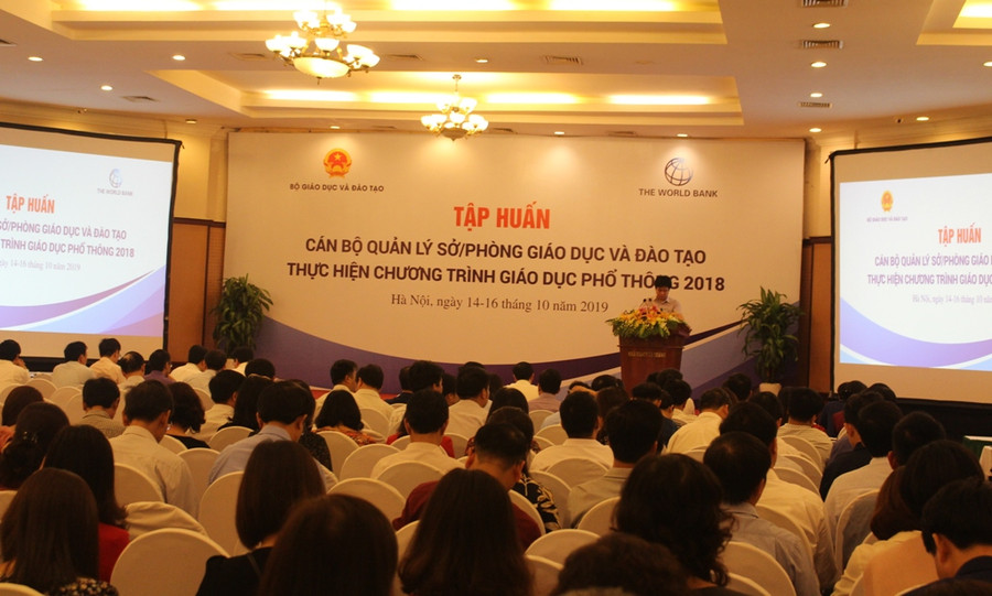 Các đại biểu tham dự buổi tập huấn.