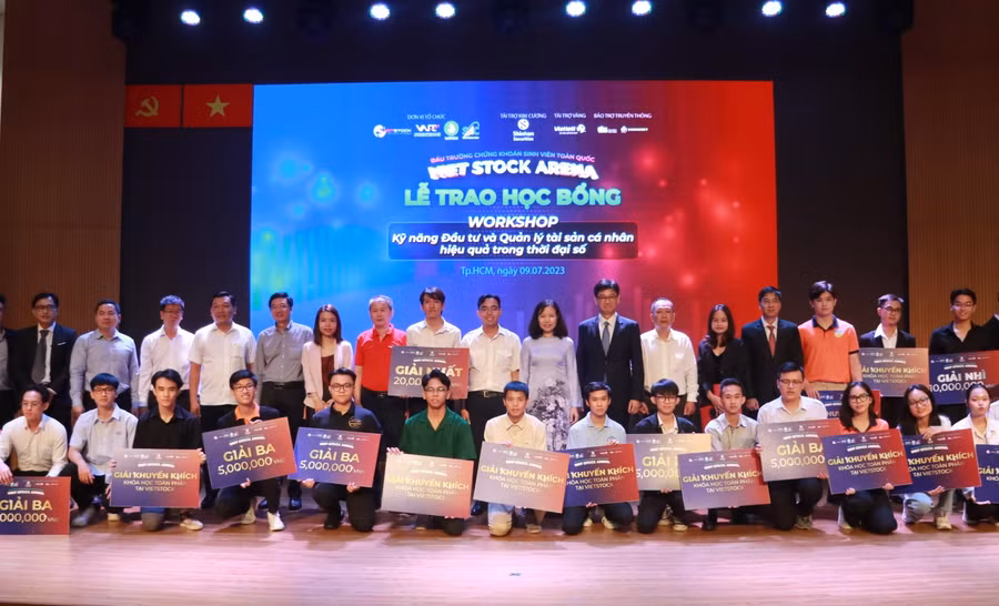 Cuộc thi thu hút hàng nghìn sinh viên đến từ hơn 200 trường ĐH tham gia. Ảnh: Minh Sang.