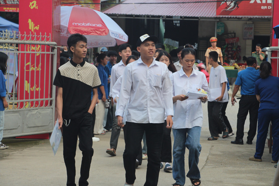 Môn Ngữ văn mở đầu Kỳ thi tốt nghiệp THPT năm 2024 ảnh 24