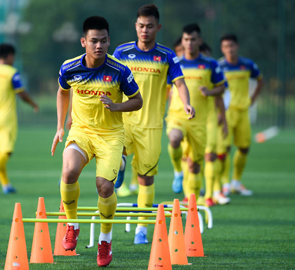 Tấn Tài cùng đồng đội sẽ sang Hàn Quốc vào ngày mai (13/10) để chuẩn bị cho VCK U23 châu Á 2020