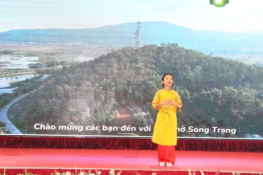 Từ hàng trăm thí sinh tham gia, BTC đã chọn 12 thí sinh xuất sắc lọt vào vòng chung kết. Từ hàng trăm thí sinh tham gia, BTC đã chọn 12 thí sinh xuất sắc lọt vào vòng chung kết.