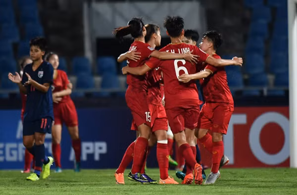 Người Thái lại khóc ròng khi thất bại trước Việt Nam