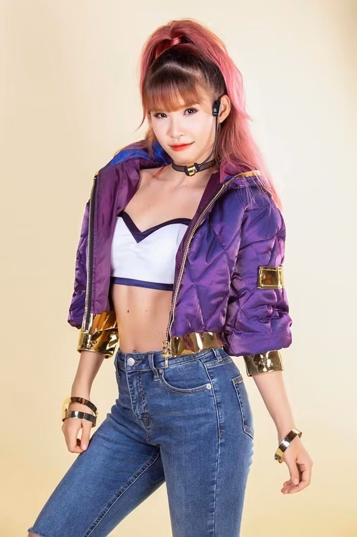 Chạm ngưỡng 30, Khởi My khiến fan trầm trồ khi khoe vòng eo thon gọn ảnh 1