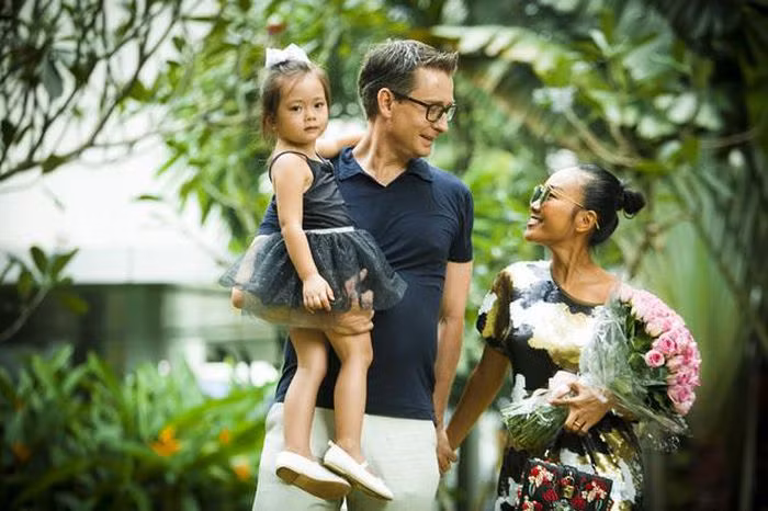 Cuộc sống viên mãn của Đoan Trang khi làm vợ doanh nhân Thụy Điển ảnh 10