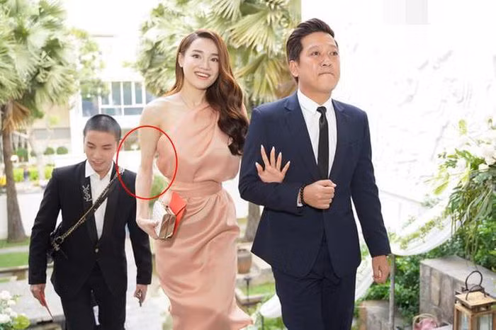 Được Trường Giang chăm sóc kỹ lưỡng, Nhã Phương vẫn lộ thân hình gầy guộc đáng báo động