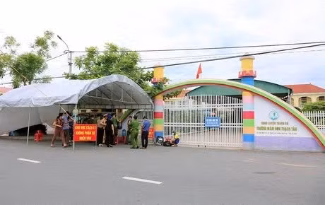 Trường Mầm non Tân Lâm Hương (huyện Thạch Hà) dự kiến sẽ vệ sinh trường lớp vào đầu tháng 8 để chuẩn bị cho công tác tuyển sinh