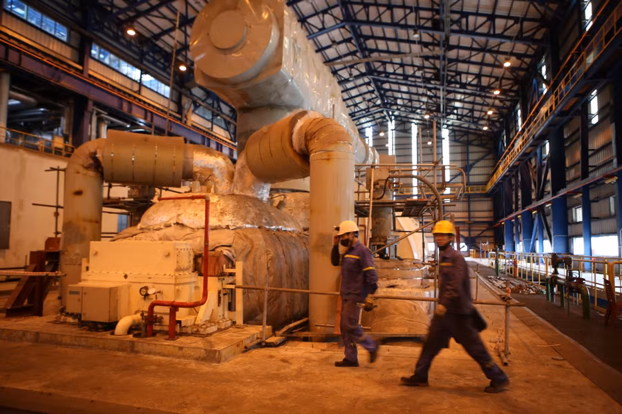 Theo ông Mai Văn Long, phó Giám đốc Kỹ thuật nhà máy Nhiệt điện Vũng Áng, quá trình này, đòi hỏi cán bộ kỹ thuật phải nắm rõ quy trình vận hành của toàn bộ nhà máy mới điều phối được. Sau 8 năm hoạt động, cán bộ kỹ thuật nhà máy đã tự tin làm chủ được công đoạn này.