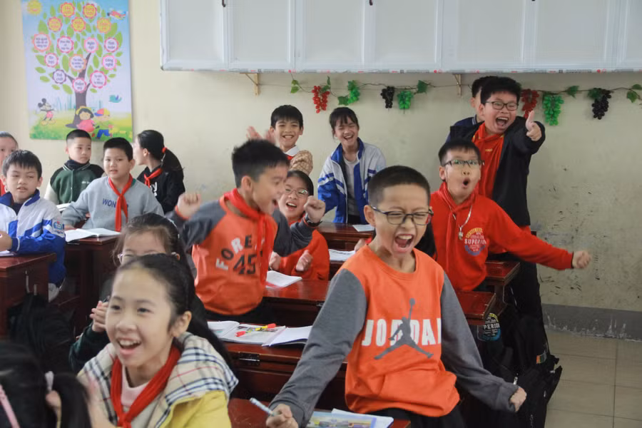 Các phần mềm dạy học khiến học sinh thích thú khi được trải nghiệm. Các phần mềm dạy học khiến học sinh thích thú khi được trải nghiệm.