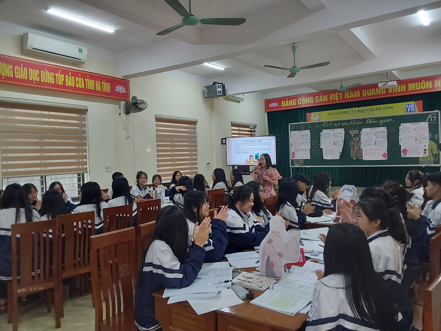 Một tiết dạy minh họa Chương trình SGK 2018 môn Ngữ văn lớp 10 tại Trường THPT Hồng Lĩnh.