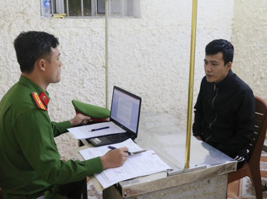 Mai Chí Phương khai nhận tại cơ quan điều tra. Ảnh: CA Hà Tĩnh.