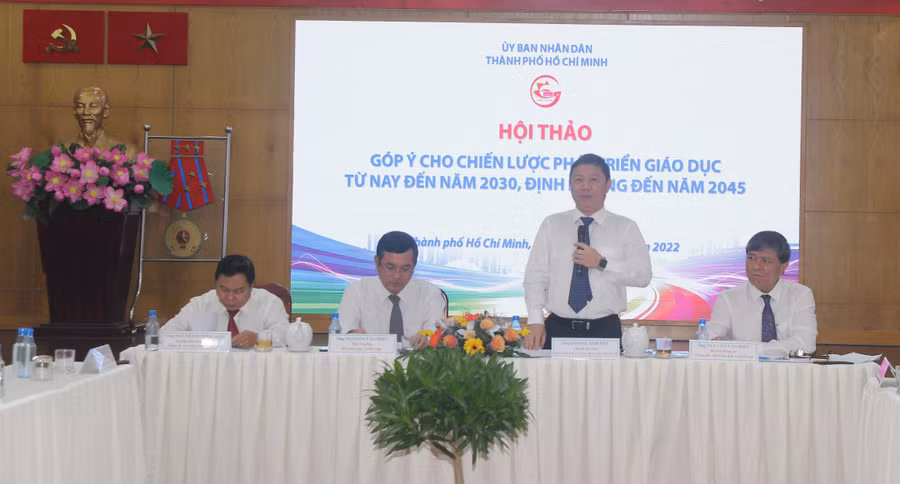 Phó Chủ tịch UBND TPHCM Dương Anh Đức phát biểu tại hội thảo.