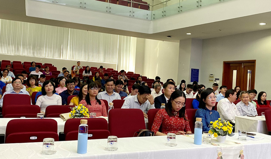 Các đại biểu tham dự hội nghị. Các đại biểu tham dự hội nghị.