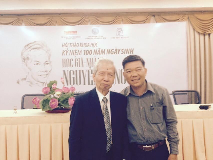 Học trò Nguyễn Văn Cải và nhà giáo Trần Hữu Tá.