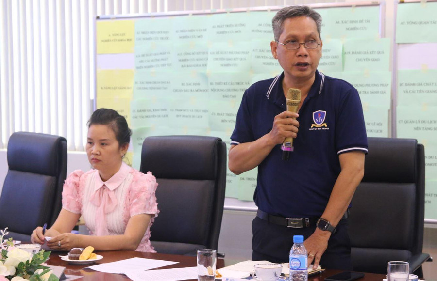 Theo TS Nguyễn Tuấn Anh, Phó Hiệu trưởng, kiêm Trưởng khoa Du lịch &amp; Việt Nam học (Trường ĐH Nguyễn Tất Thành), trong bối cảnh hiện nay, việc đào tạo tiến sĩ du lịch là rất thiết thực. Ảnh: Nam Sơn.