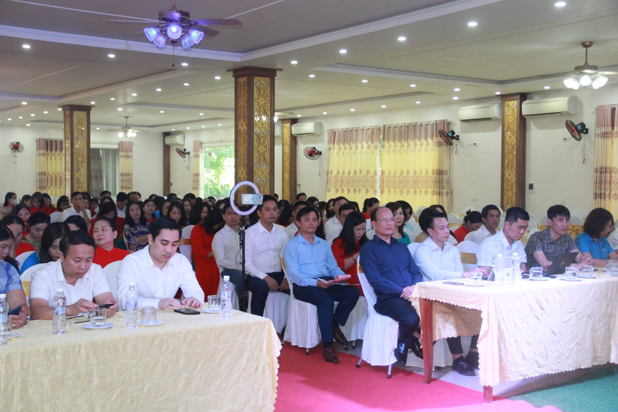 Toàn cảnh lễ tổng kết.