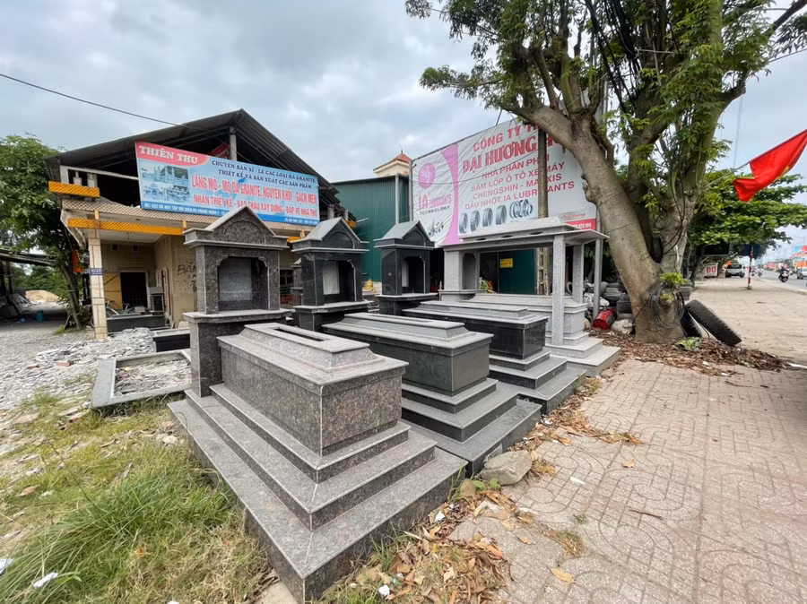 Hà Tĩnh: Phố "bia mộ" án ngữ cửa ngõ phía Nam thành phố, gây mất mỹ quan đô thị ảnh 4