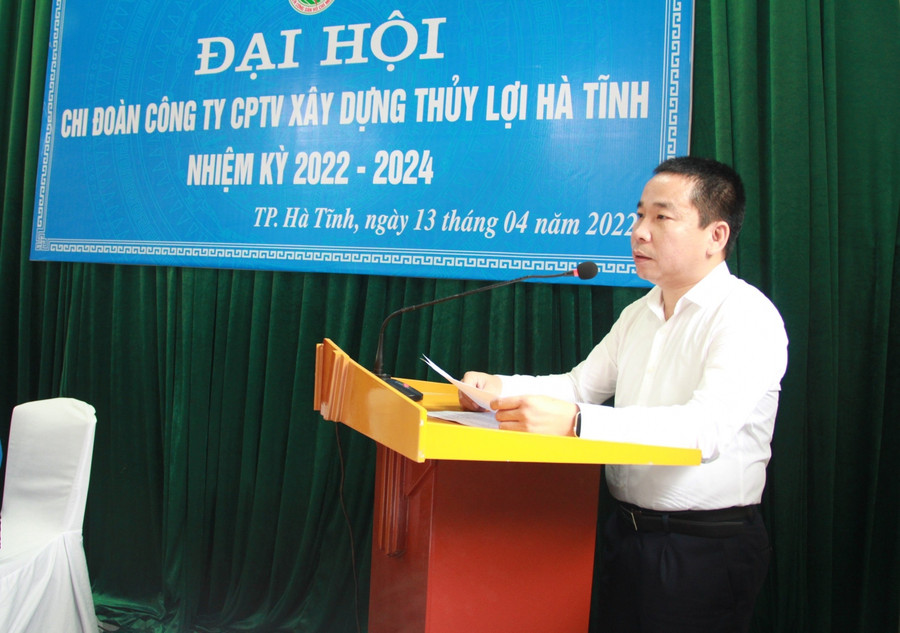 Ông Hồ Thanh Hải, Bí thư Chi bộ - Giám đốc Công ty CP Tư vấn xây dựng Thủy lợi Hà Tĩnh. Ông Hồ Thanh Hải, Bí thư Chi bộ - Giám đốc Công ty CP Tư vấn xây dựng Thủy lợi Hà Tĩnh.