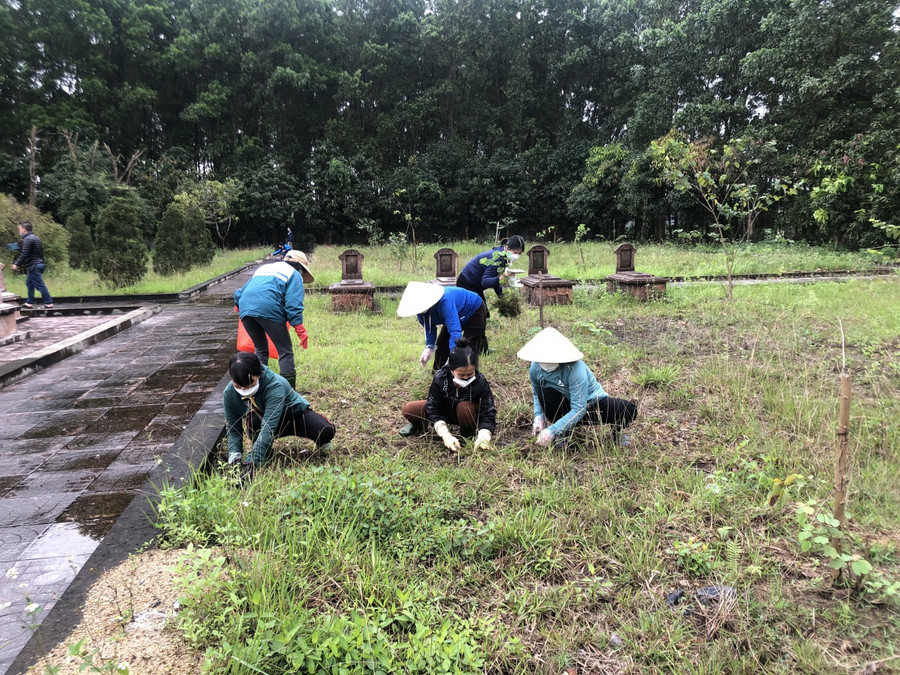 Chương trình nằm trong chuỗi hoạt động nhân kỷ niệm 47 năm ngày Giải phóng miền Nam thống nhất đất nước (30/4/1975 - 30/4/2022), do Phòng GD&ĐT huyện Thạch Hà phát động. Chương trình nằm trong chuỗi hoạt động nhân kỷ niệm 47 năm ngày Giải phóng miền Nam thống nhất đất nước (30/4/1975 - 30/4/2022), do Phòng GD&ĐT huyện Thạch Hà phát động.