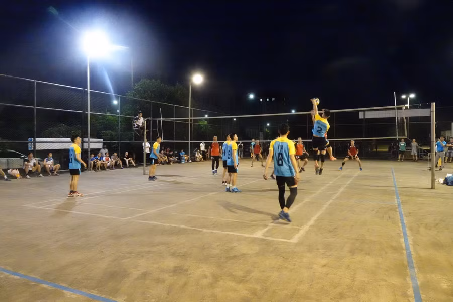 Các đội bóng đã cống hiến những màn tranh tài hấp dẫn và kịch tính...