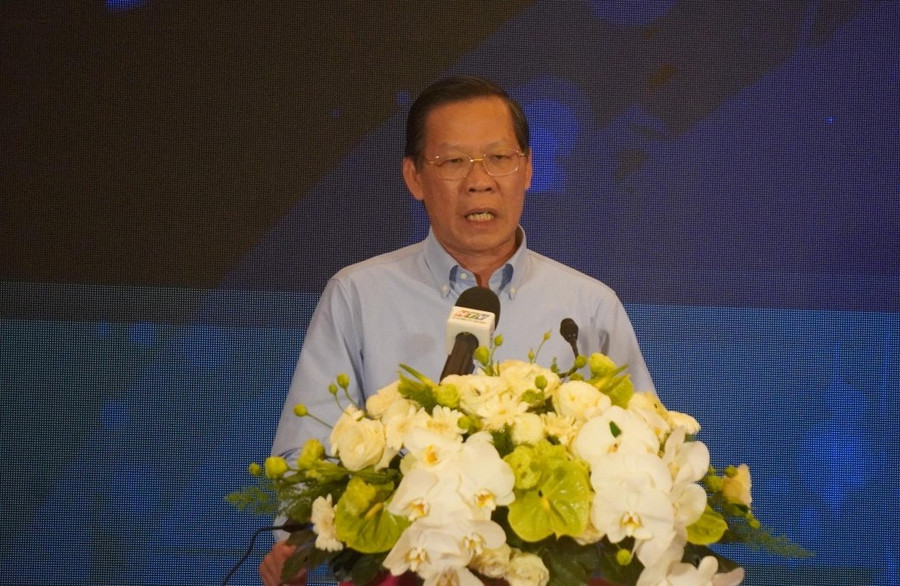 Ông Phan Văn Mãi, Chủ tịch Ủy ban nhân dân phát biểu chào mừng Diễn đàn báo chí toàn quốc năm 2024.