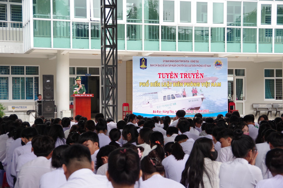 Quang cảnh buổi tuyên truyền.